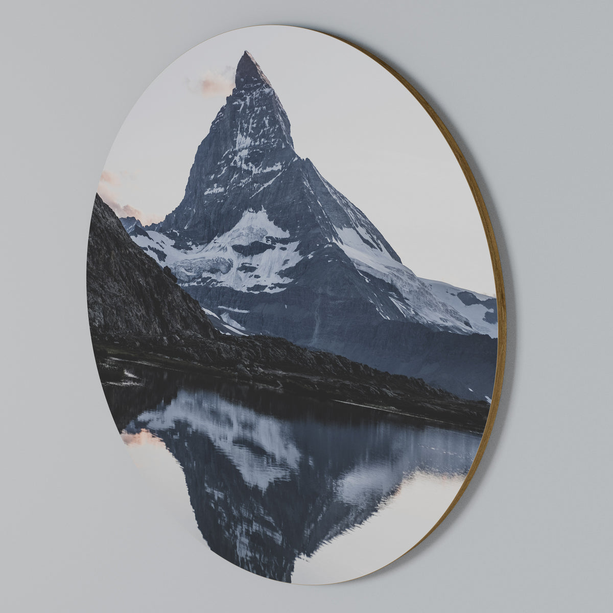 MEMORY OF MATTERHORN Arte de pared redondo