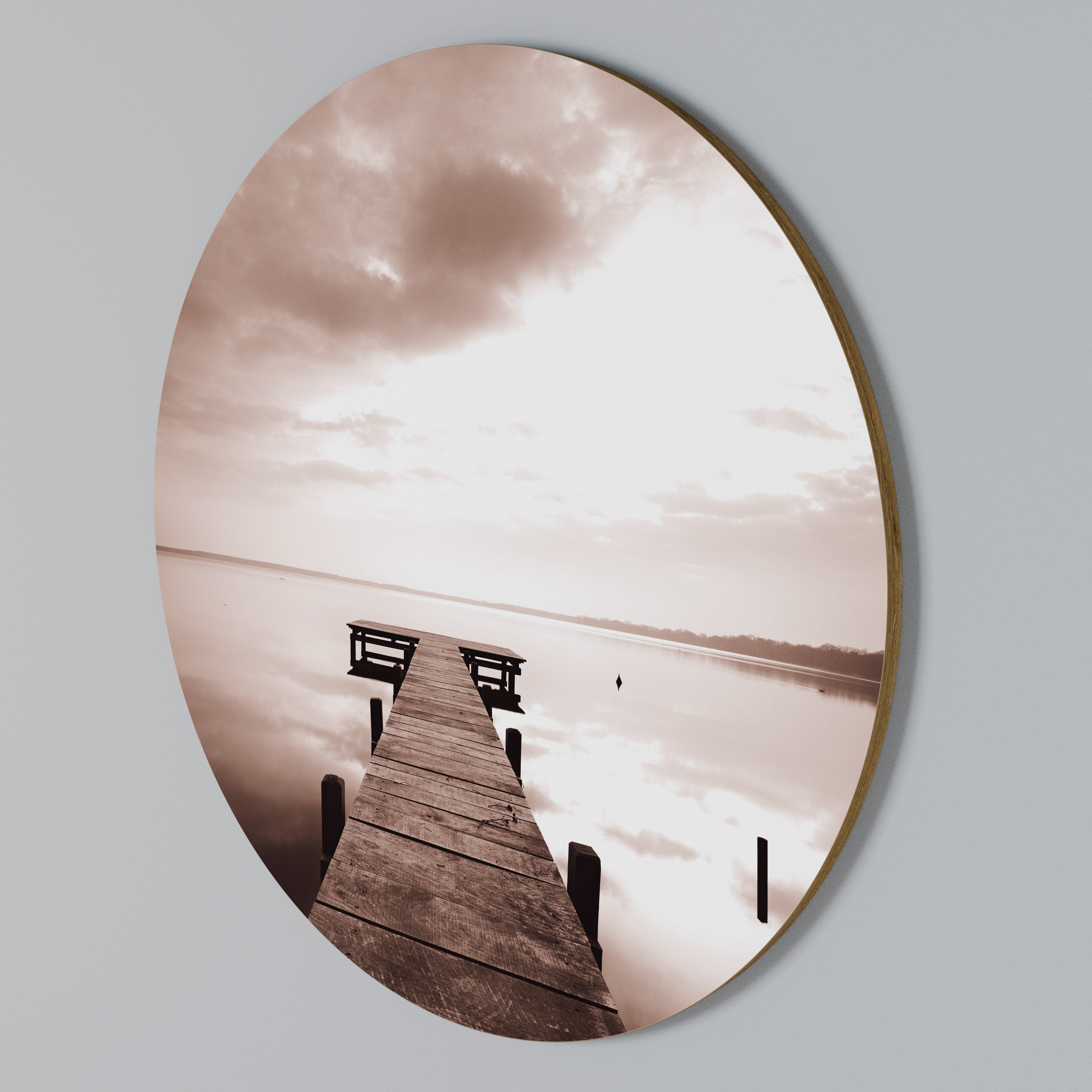 ECHOES OF STILLNESS Round Wall Art