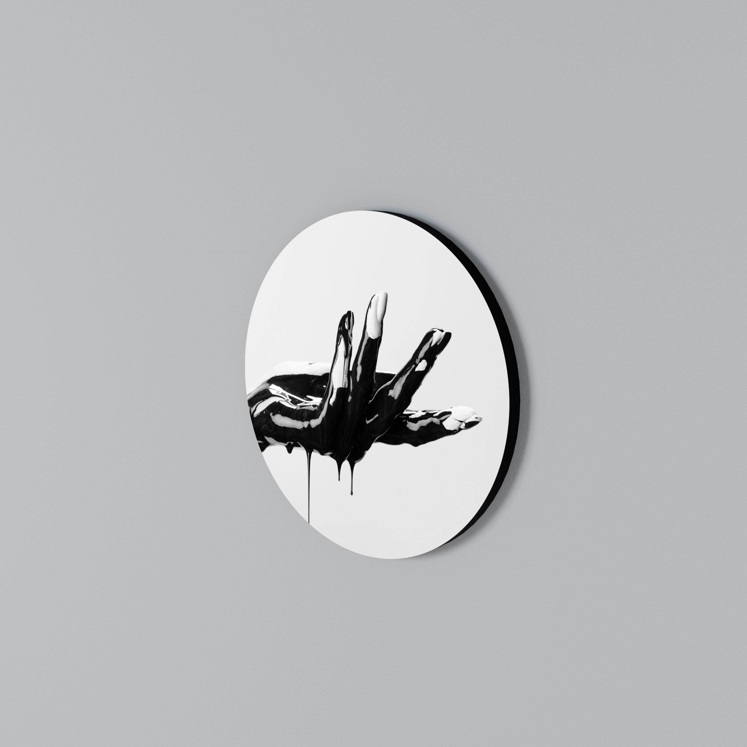 BLACK VISCOSITY Round Wall Art