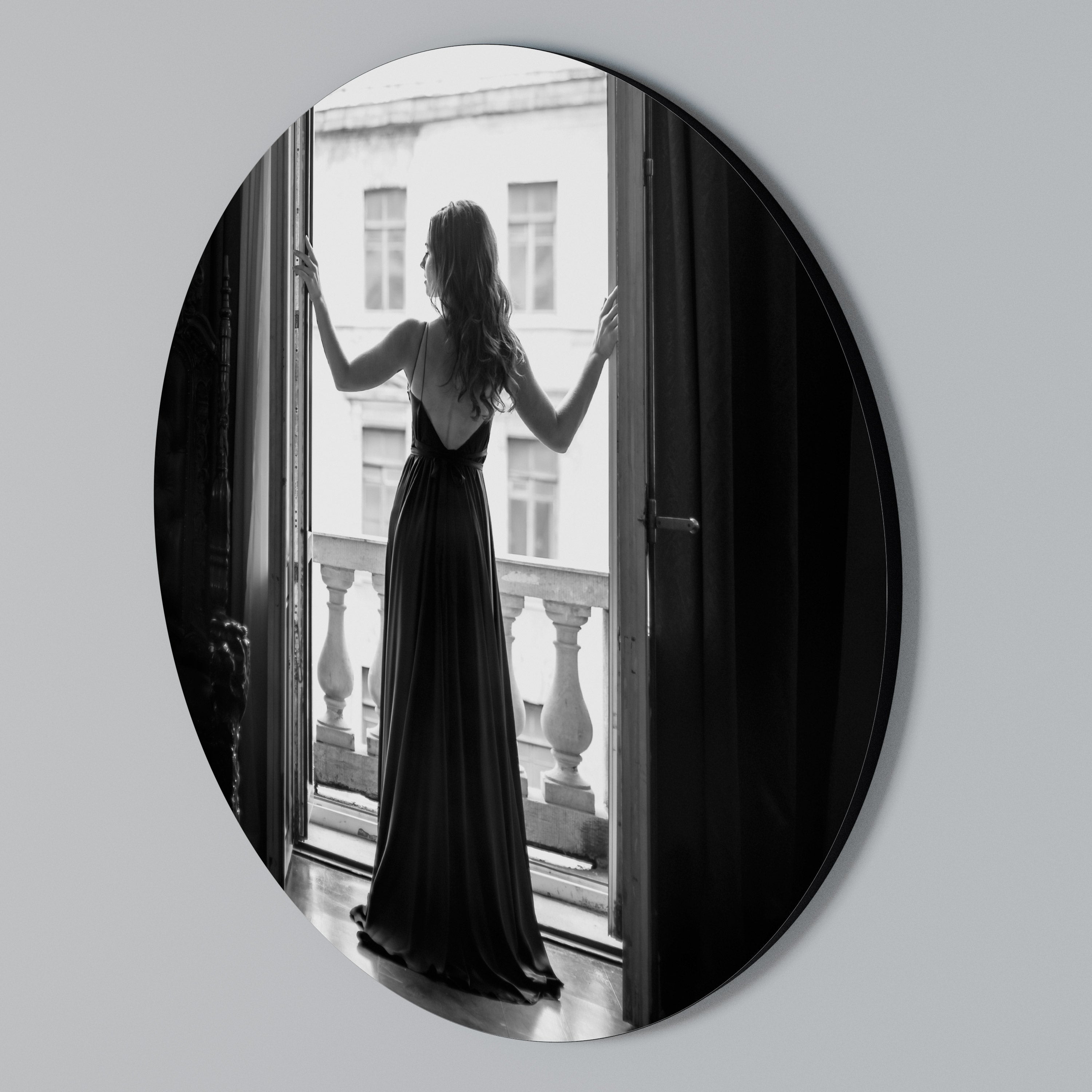 WINDOW TO WONDERS Round Wall Art