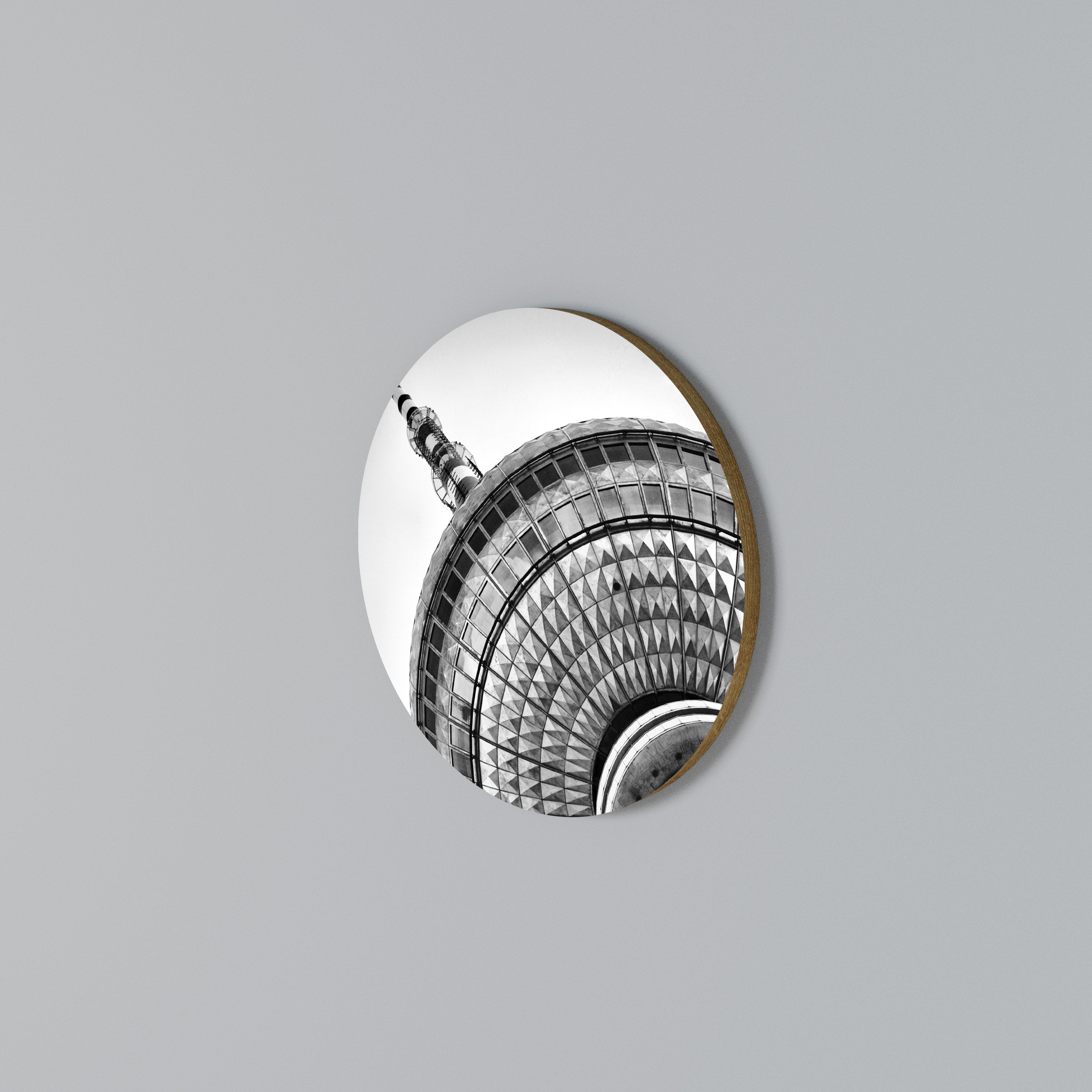 BERLINER FERNSEHTURM Round Wall Art