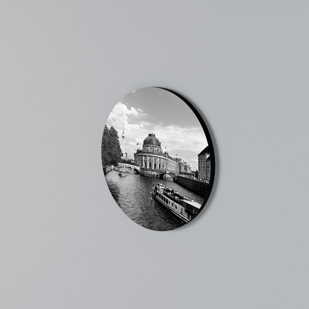 GHOSTS OF HISTORY Arte de pared redondo