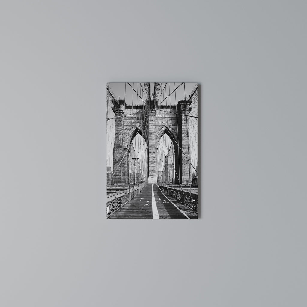 STRINGS OF HISTORY Cuadro en lienzo vertical