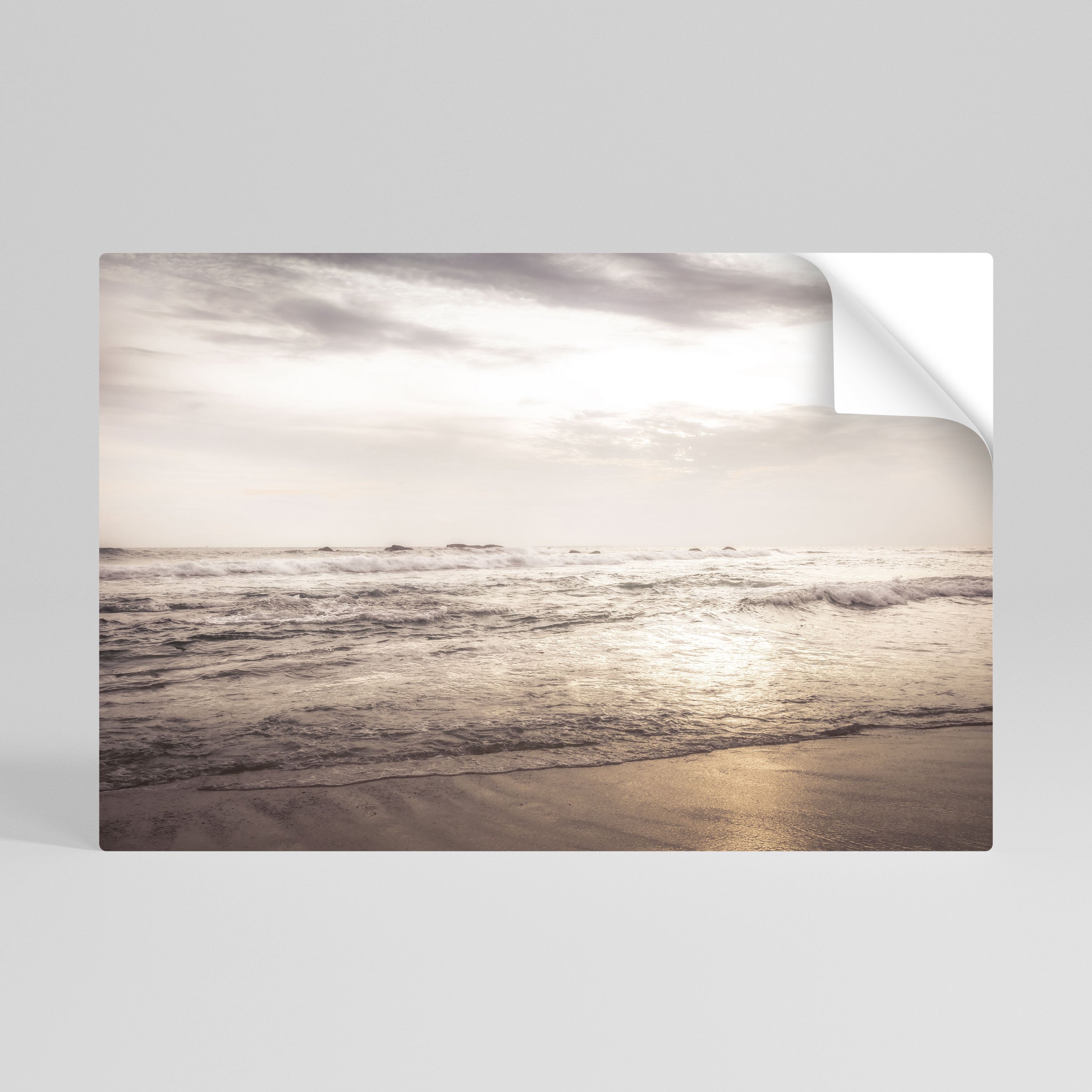 WHISPERS OF THE OCEAN Póster adhesivo horizontal