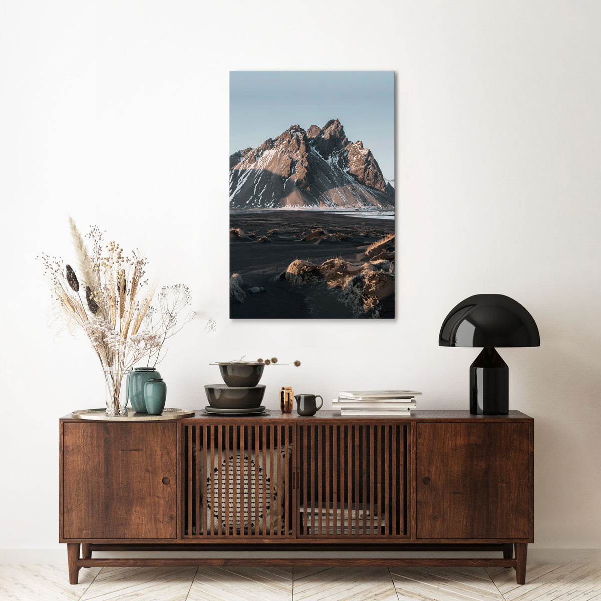 ECHOES OF TIMELESS HEIGHTS Cuadro en lienzo vertical