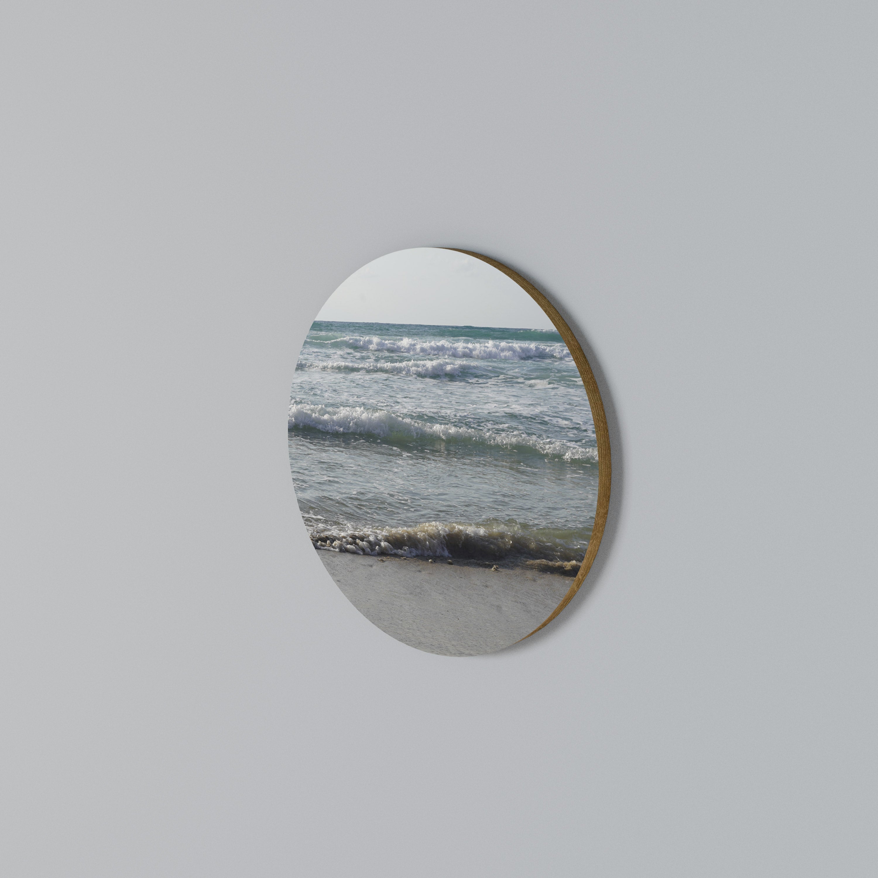 WAVES OF TRANQUILITY Round Wall Art