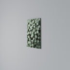 TEXTURED GREEN TIDBITS Cuadro en lienzo vertical