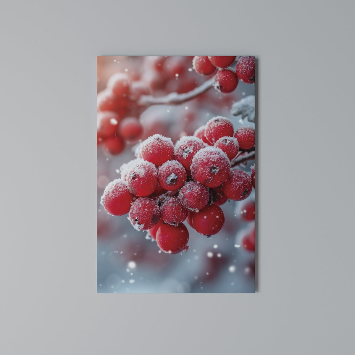 WINTER'S CRIMSON TREASURES Cuadro en lienzo vertical