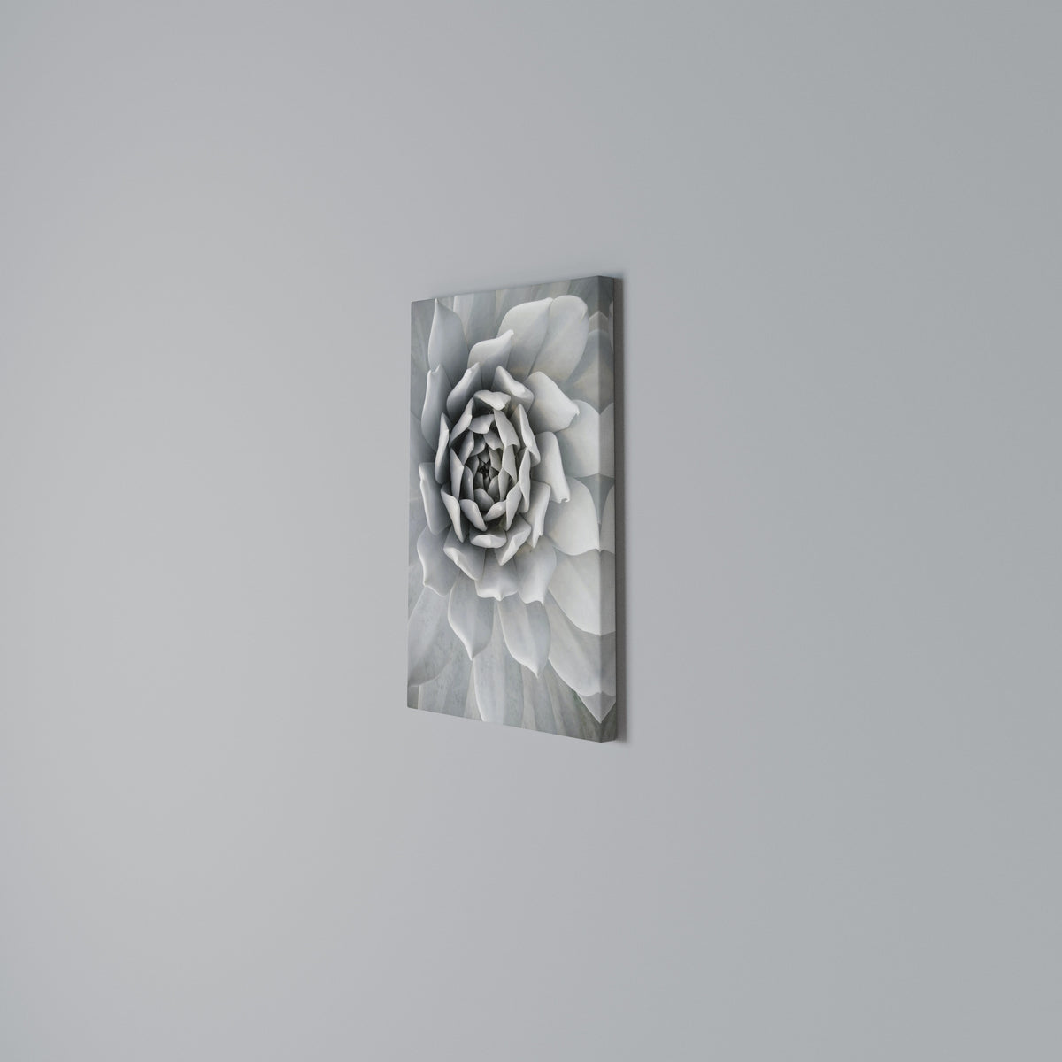 ELEGANT PETAL SWIRL Cuadro en lienzo vertical