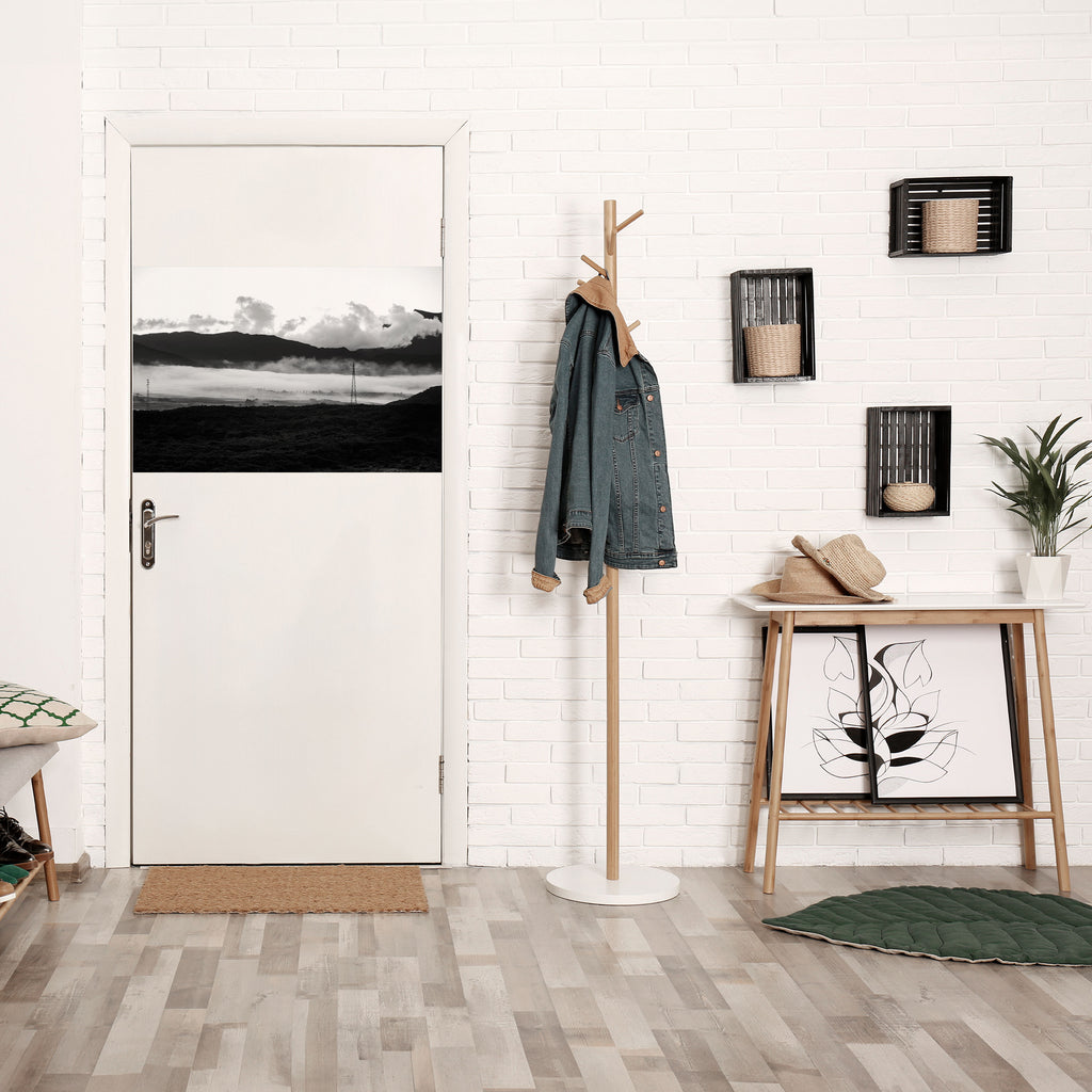 Póster horizontal autoadhesivo RESPLANDOR DE LA MONTAÑA BRUMOSA