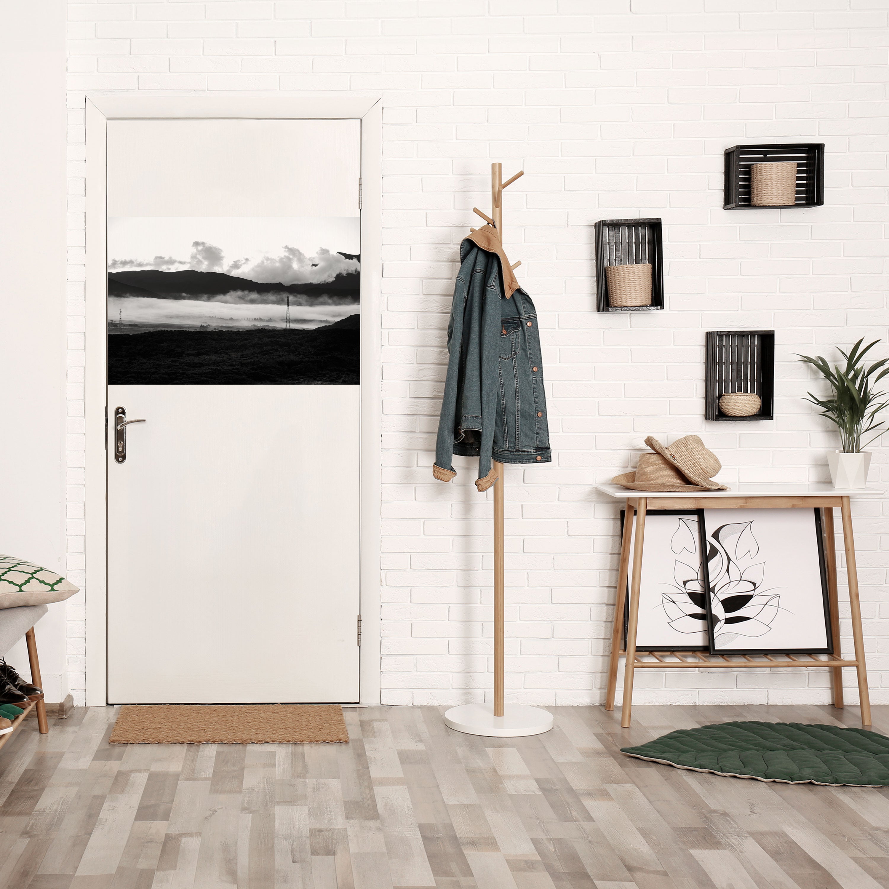 Póster horizontal autoadhesivo RESPLANDOR DE LA MONTAÑA BRUMOSA