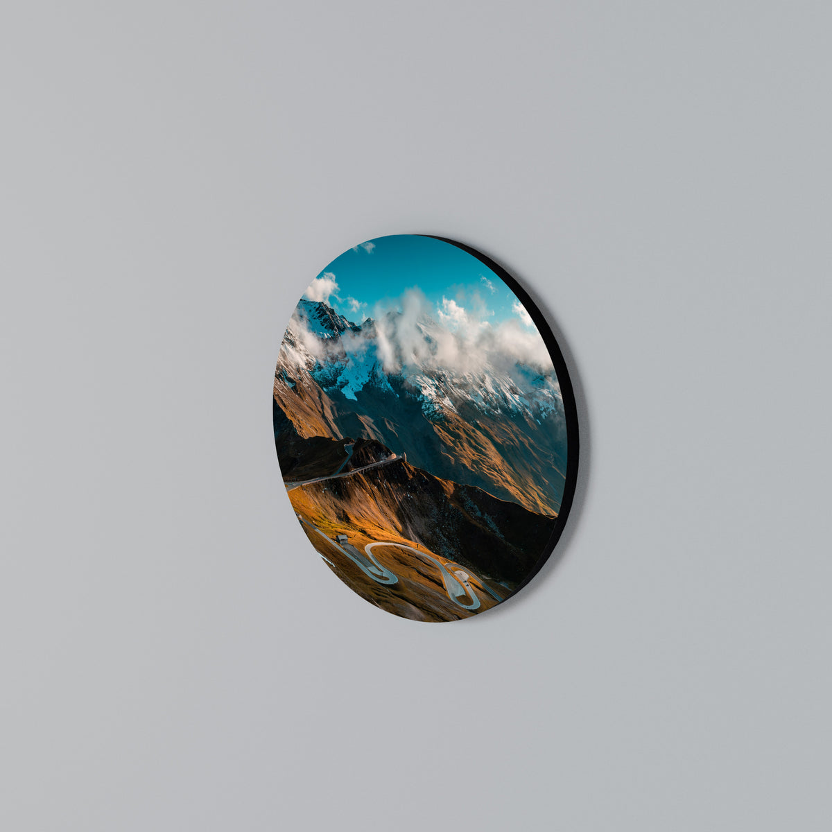 MOUNTAIN SERPENTINE Arte de pared redondo