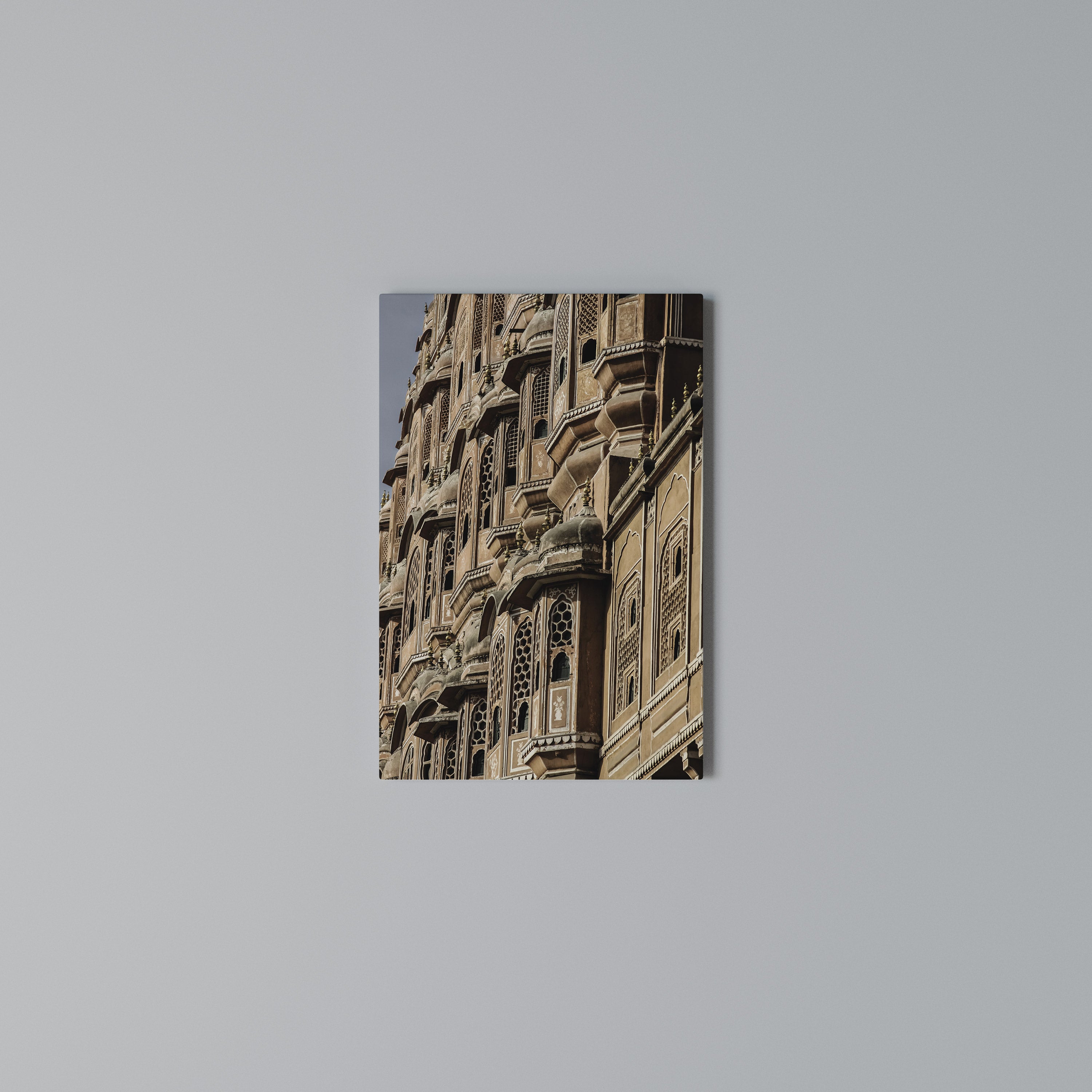 MAJESTIC FACADE FANTASY Cuadro en lienzo vertical