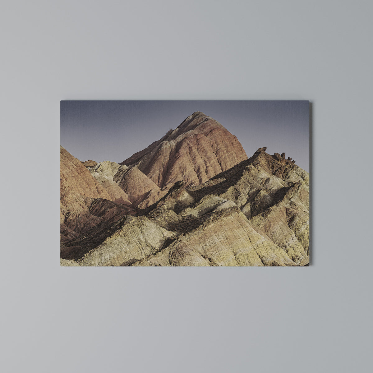 PEAKS OF PAINTED DREAMS Cuadro en lienzo horizontal