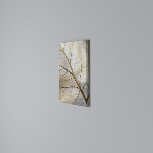 GOLDEN LEAF WHISPERS Cuadro en lienzo vertical