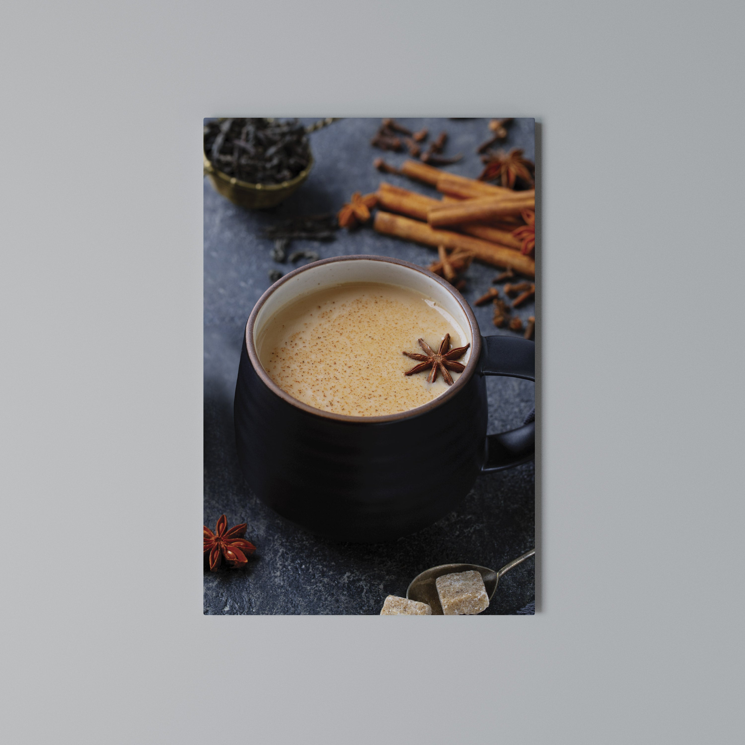 WARMTH IN A CUP Cuadro en lienzo vertical