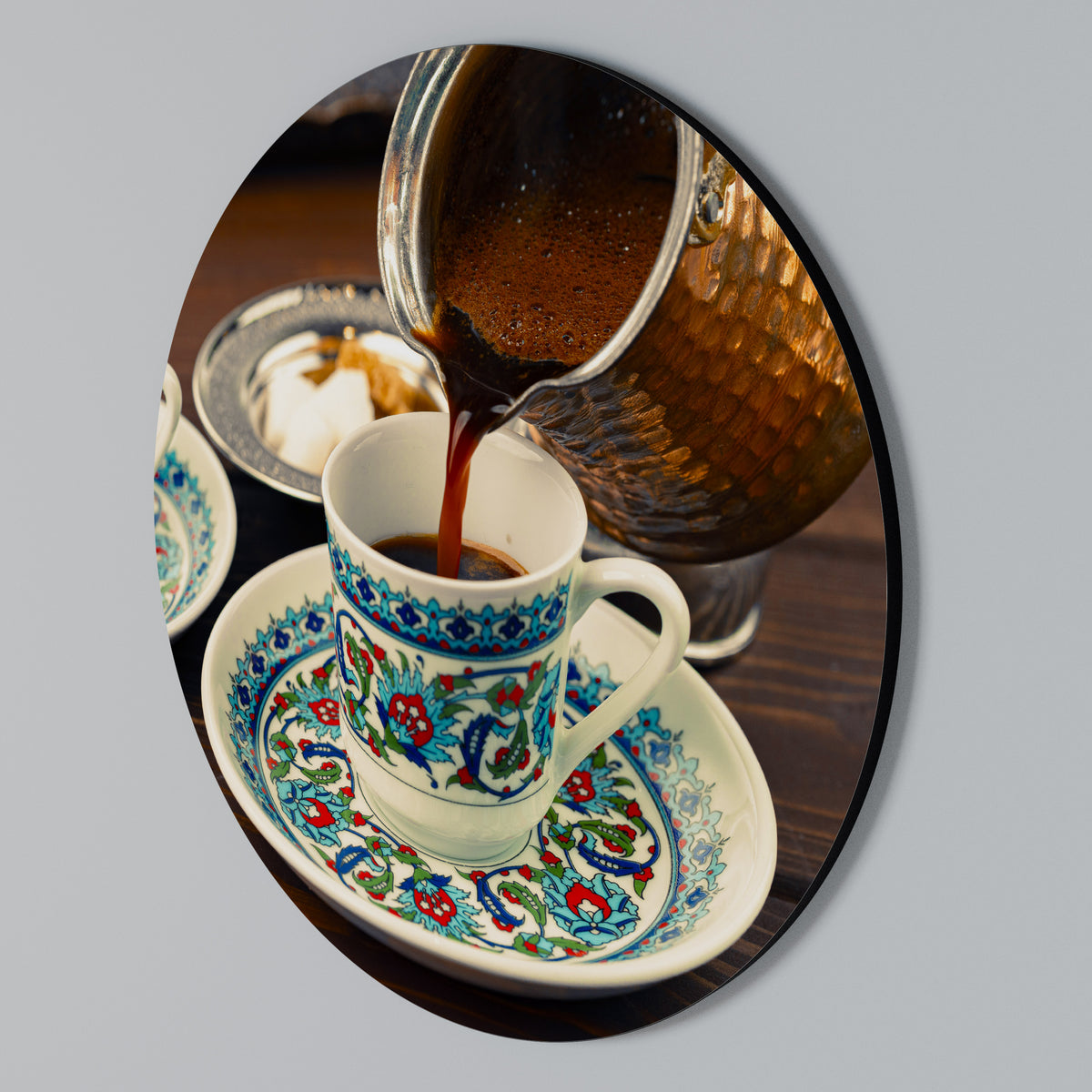 TRADITION IN A CUP Arte de pared redondo