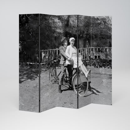 RIDING THROUGH TIME Biombo de 5 paneles