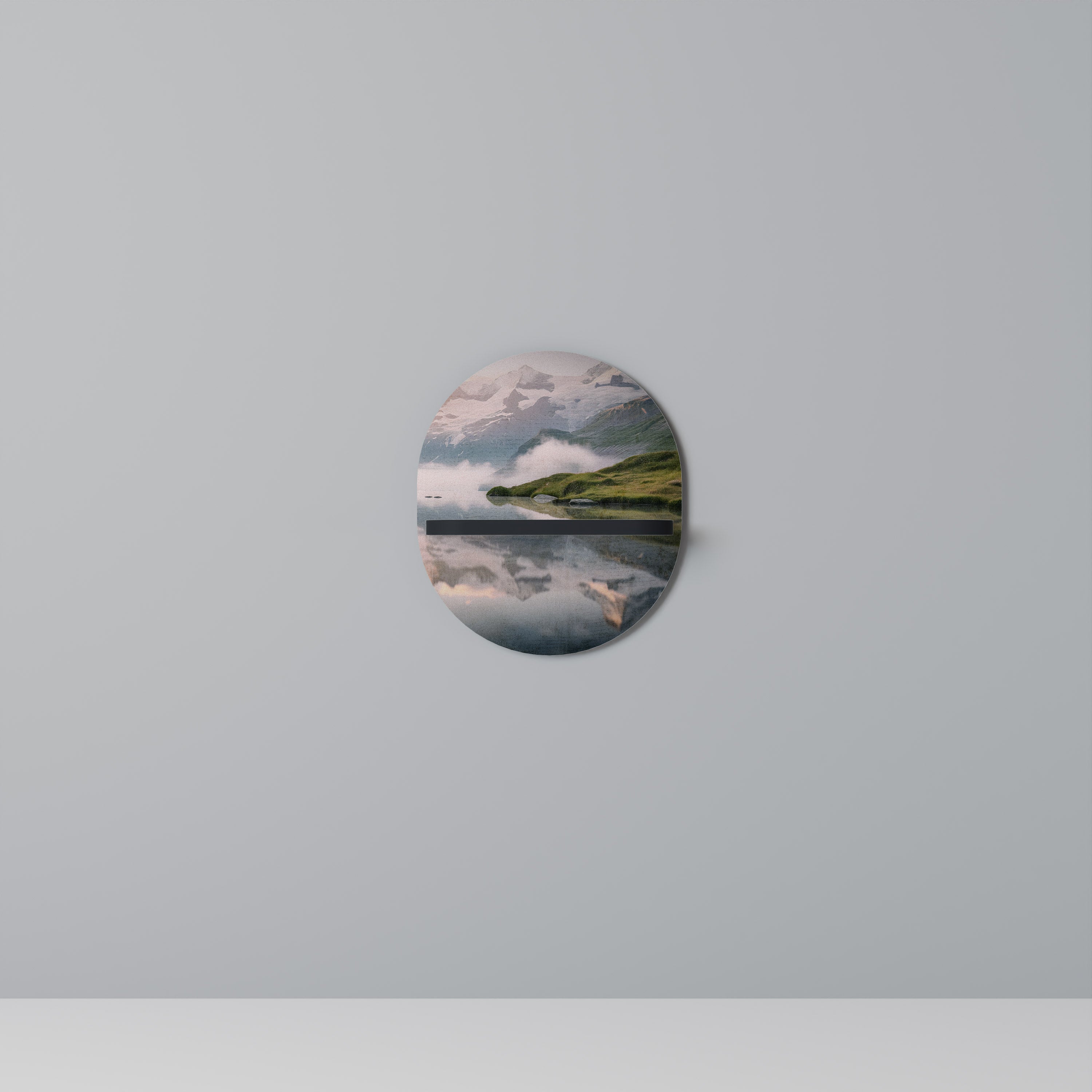 Estantería de arte ovalada FOGGY HORIZON con acabado negro