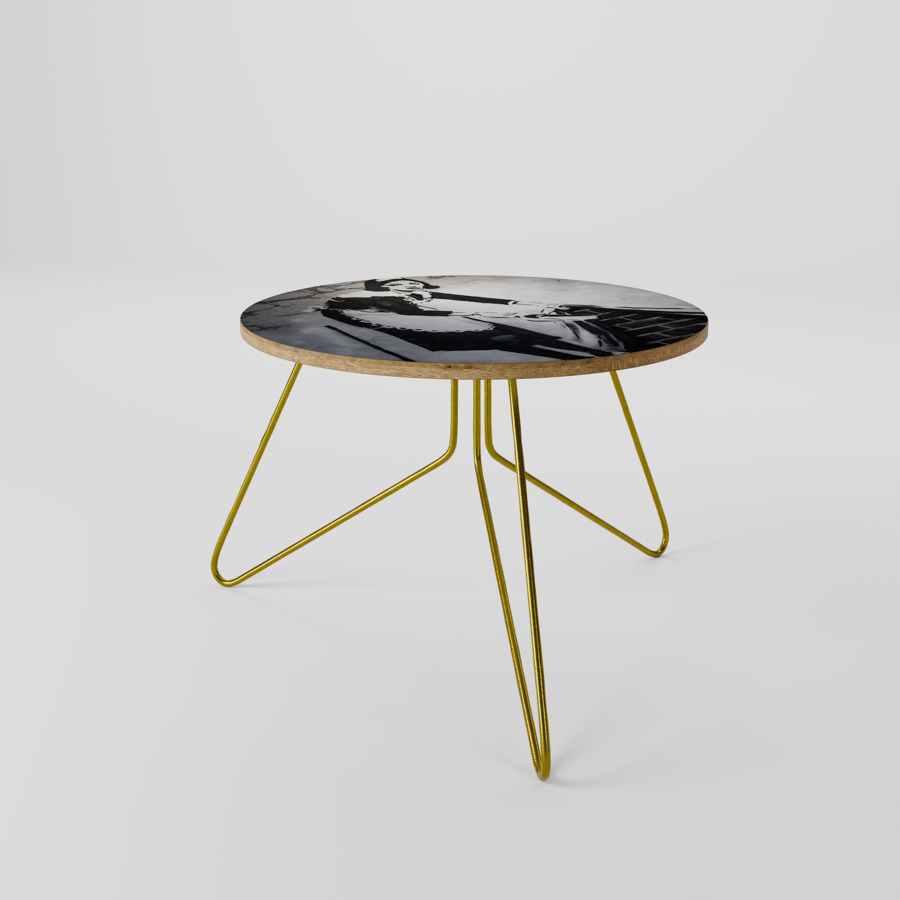 SWEEPING UNDER (BANKSY) Coffee Table 60