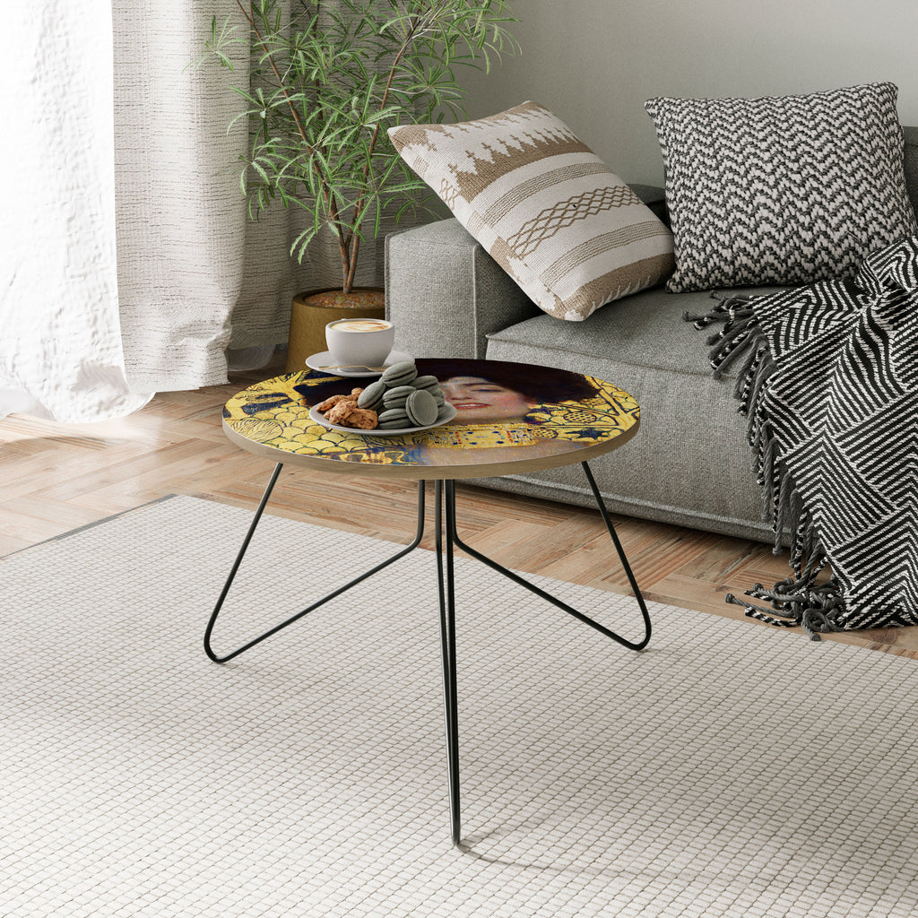 JUDITH WITHOUT HOLOFERNES Coffee Table 60