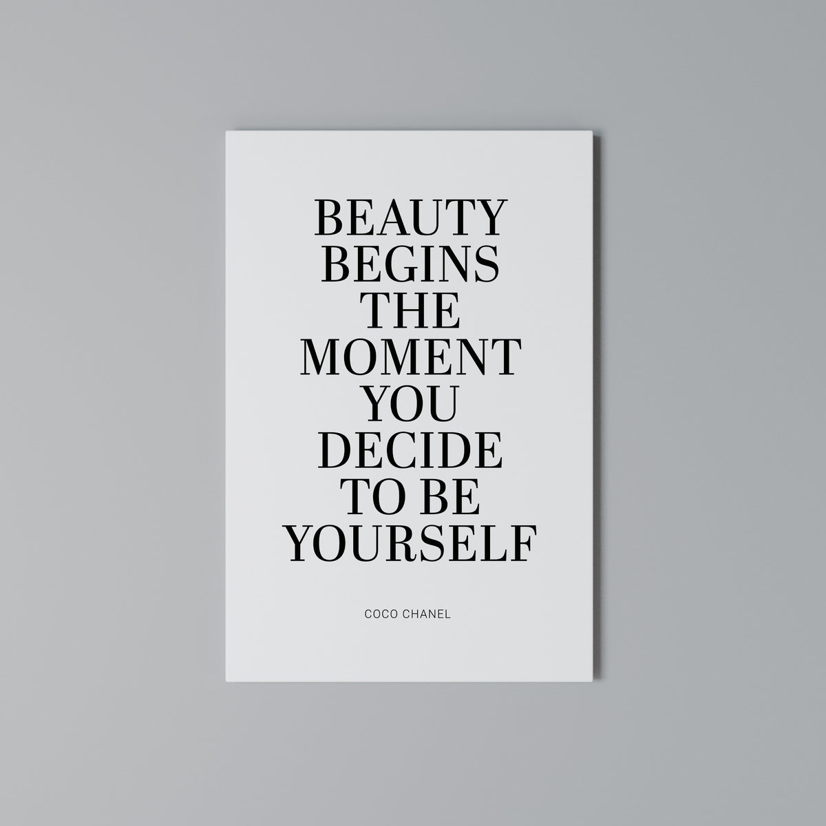 BEAUTY REDEFINED Cuadro en lienzo vertical
