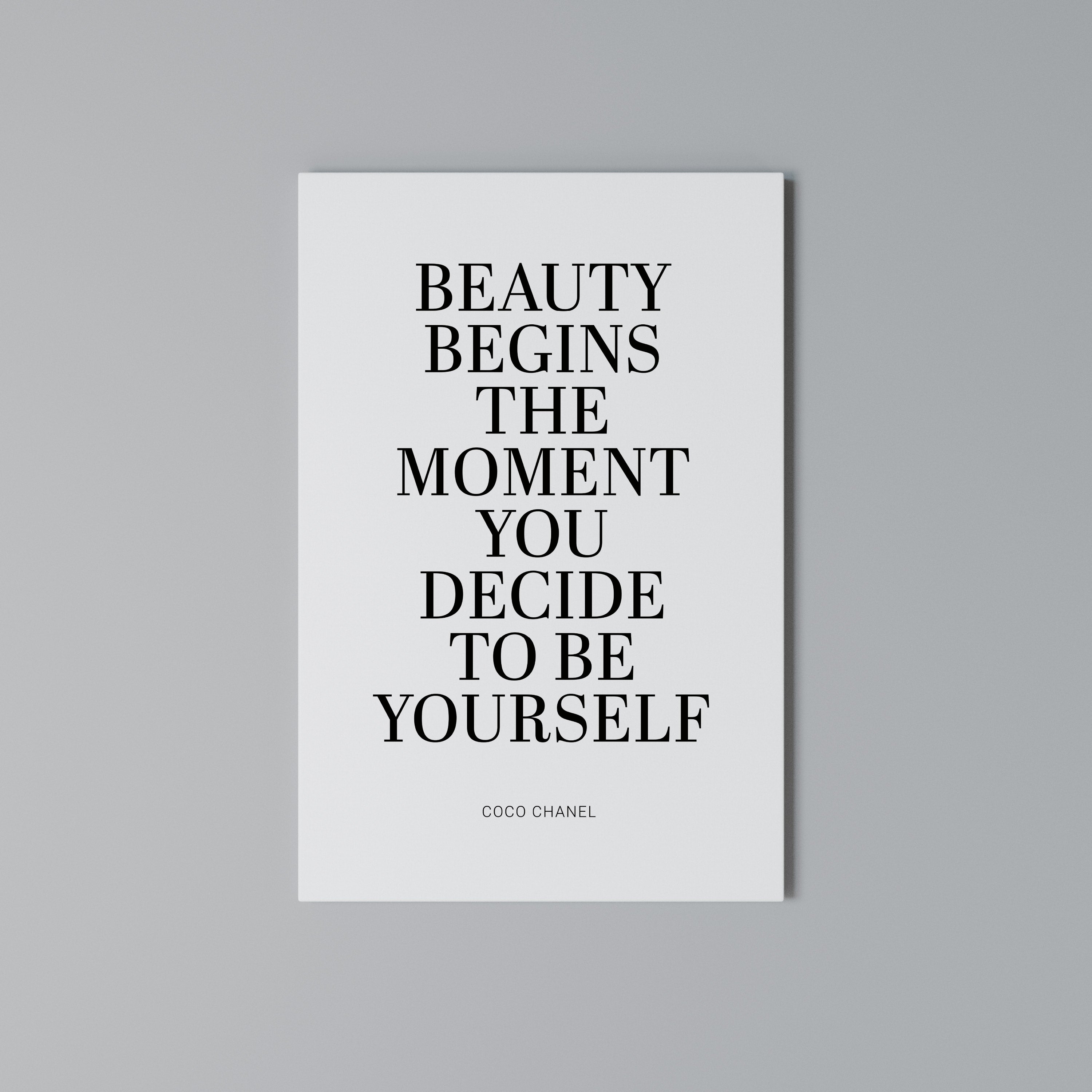 BEAUTY REDEFINED Cuadro en lienzo vertical