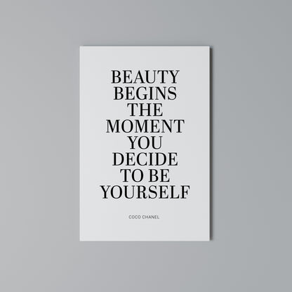BEAUTY REDEFINED Cuadro en lienzo vertical