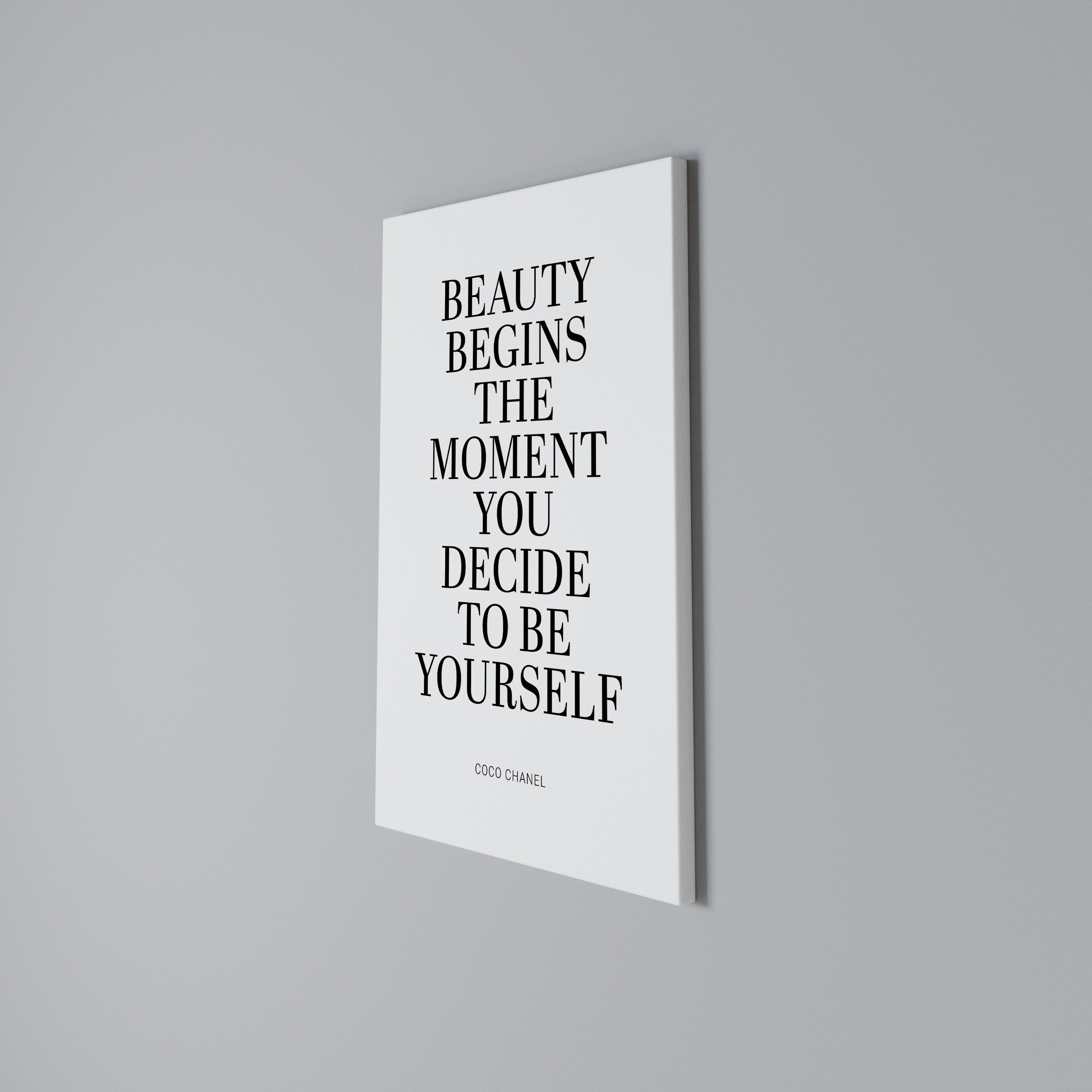 BEAUTY REDEFINED Cuadro en lienzo vertical