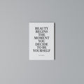 BEAUTY REDEFINED Cuadro en lienzo vertical