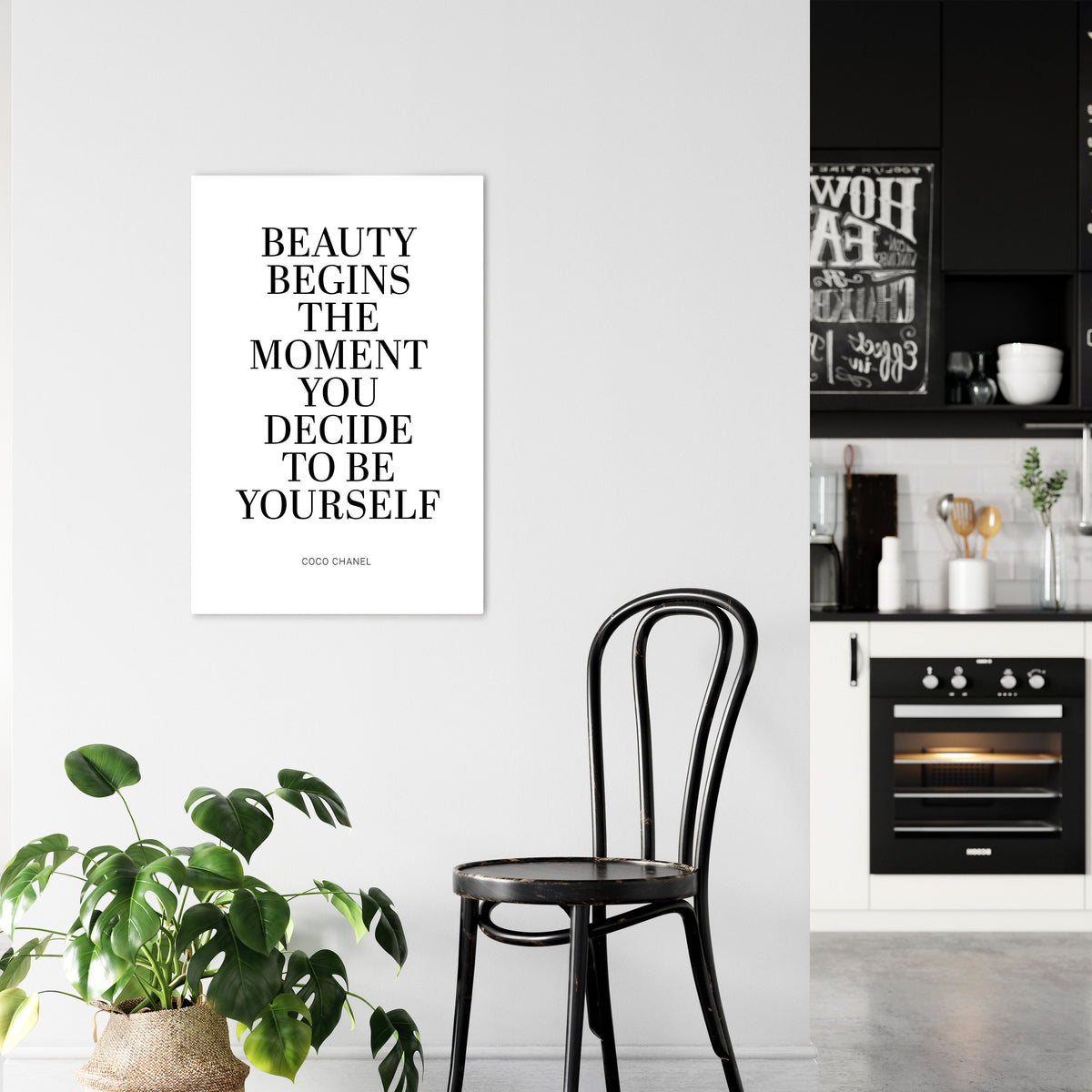 BEAUTY REDEFINED Cuadro en lienzo vertical
