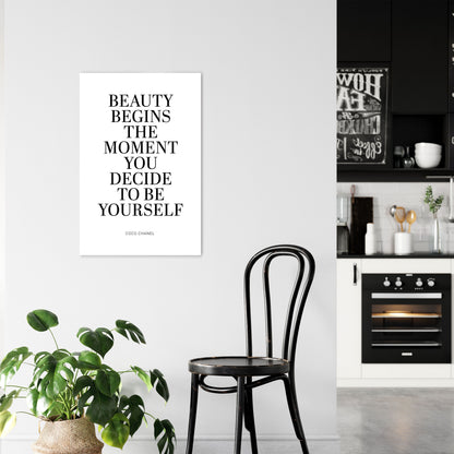 BEAUTY REDEFINED Cuadro en lienzo vertical