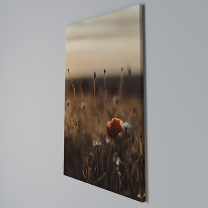 GLOWING MEADOWS AT DUSK Cuadro en lienzo vertical