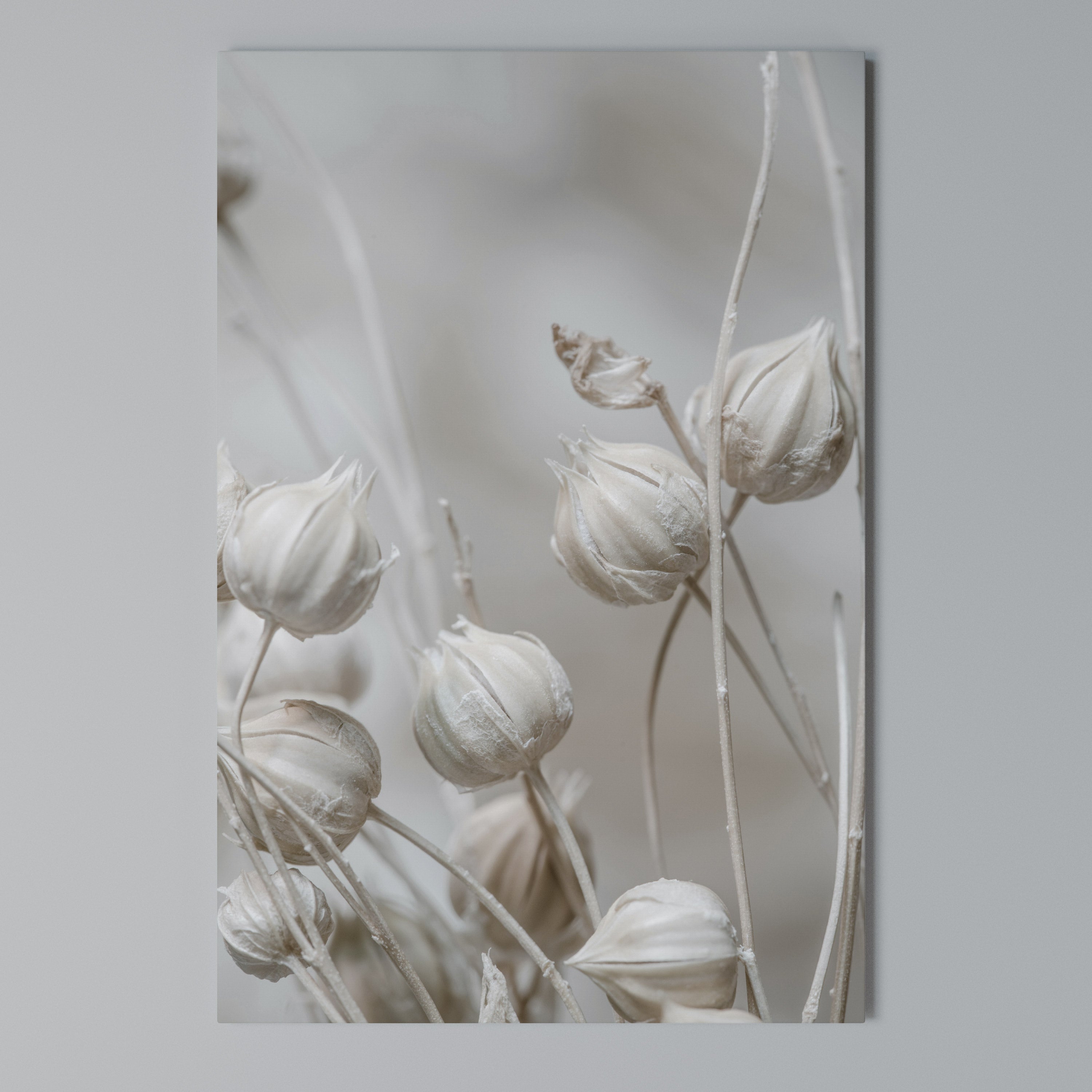TRANQUIL BLOOMING VISION Cuadro en lienzo vertical