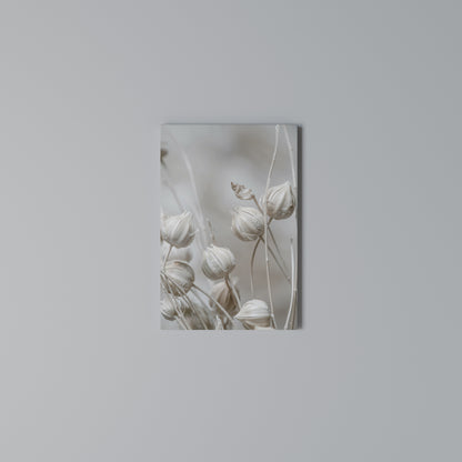 TRANQUIL BLOOMING VISION Cuadro en lienzo vertical
