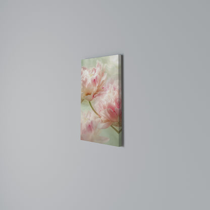 GENTLE HARMONY UNFOLDED Cuadro en lienzo vertical