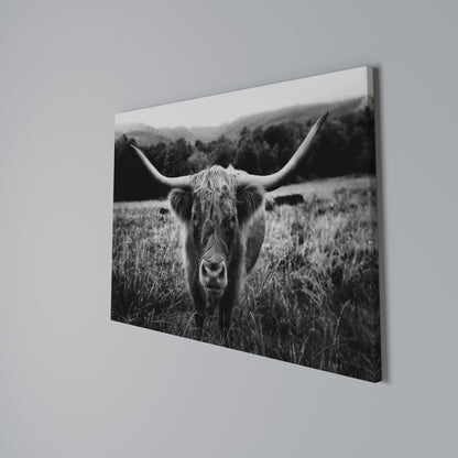 HORNED HERO IN FOCUS Cuadro en lienzo horizontal