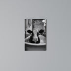 MONOCHROME MOOOD Cuadro en lienzo vertical