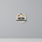 MOTH INTO THE LIGHT Estante Redondo Decorativo en Acabado Negro