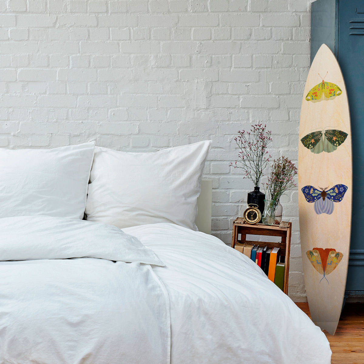 MOTH INTO THE LIGHT Panel decorativo de tabla de surf