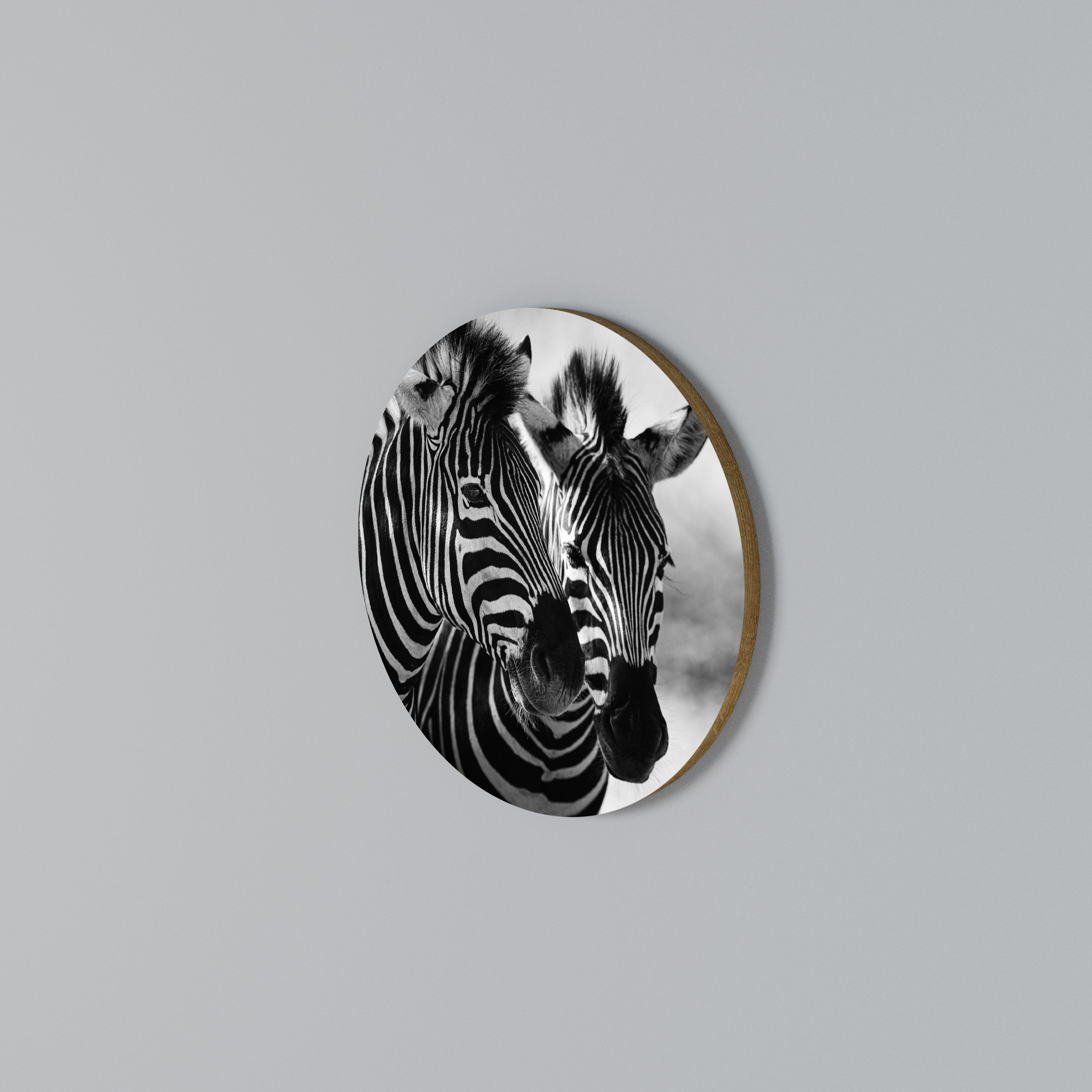STRIPED SYMPHONY Round Wall Art