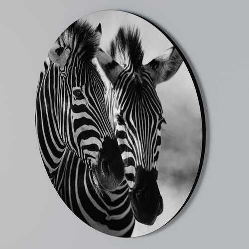 STRIPED SYMPHONY Round Wall Art