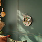 GREEN SKY GUARDIAN Estante Artístico